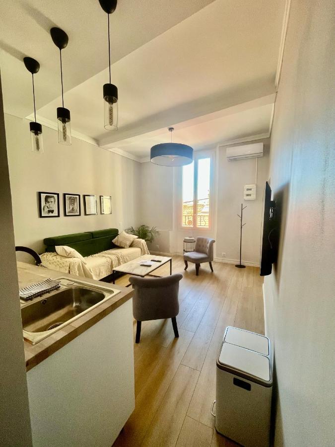 Nouveau Loft: Vieille-Ville, Musee Picasso, Marche Antibes Buitenkant foto